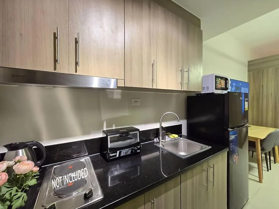 아파트 1Br Unit Condotel W Balcony Fame Residences #Fm62 마닐라