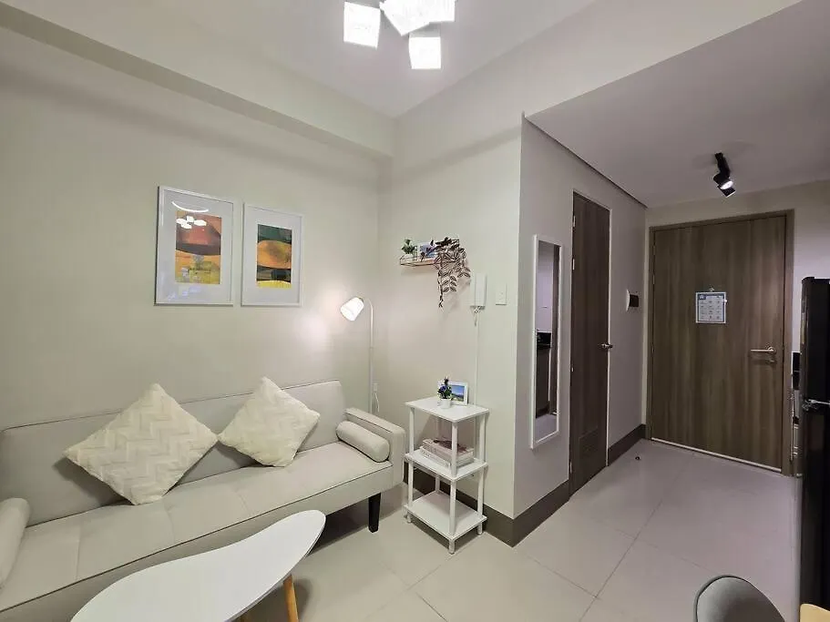 1Br Unit Condotel W Balcony Fame Residences #Fm62 Manila